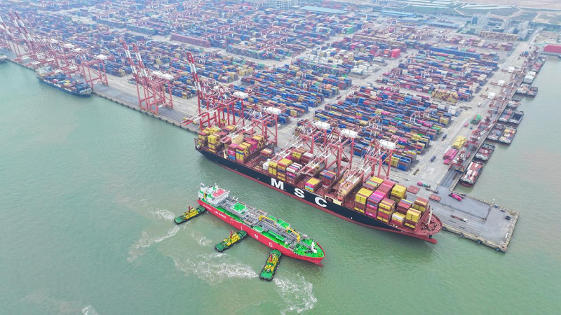 廣州港實現“錨地+碼頭”全模式LNG加注，助力貨主降本增效與綠色航運升級